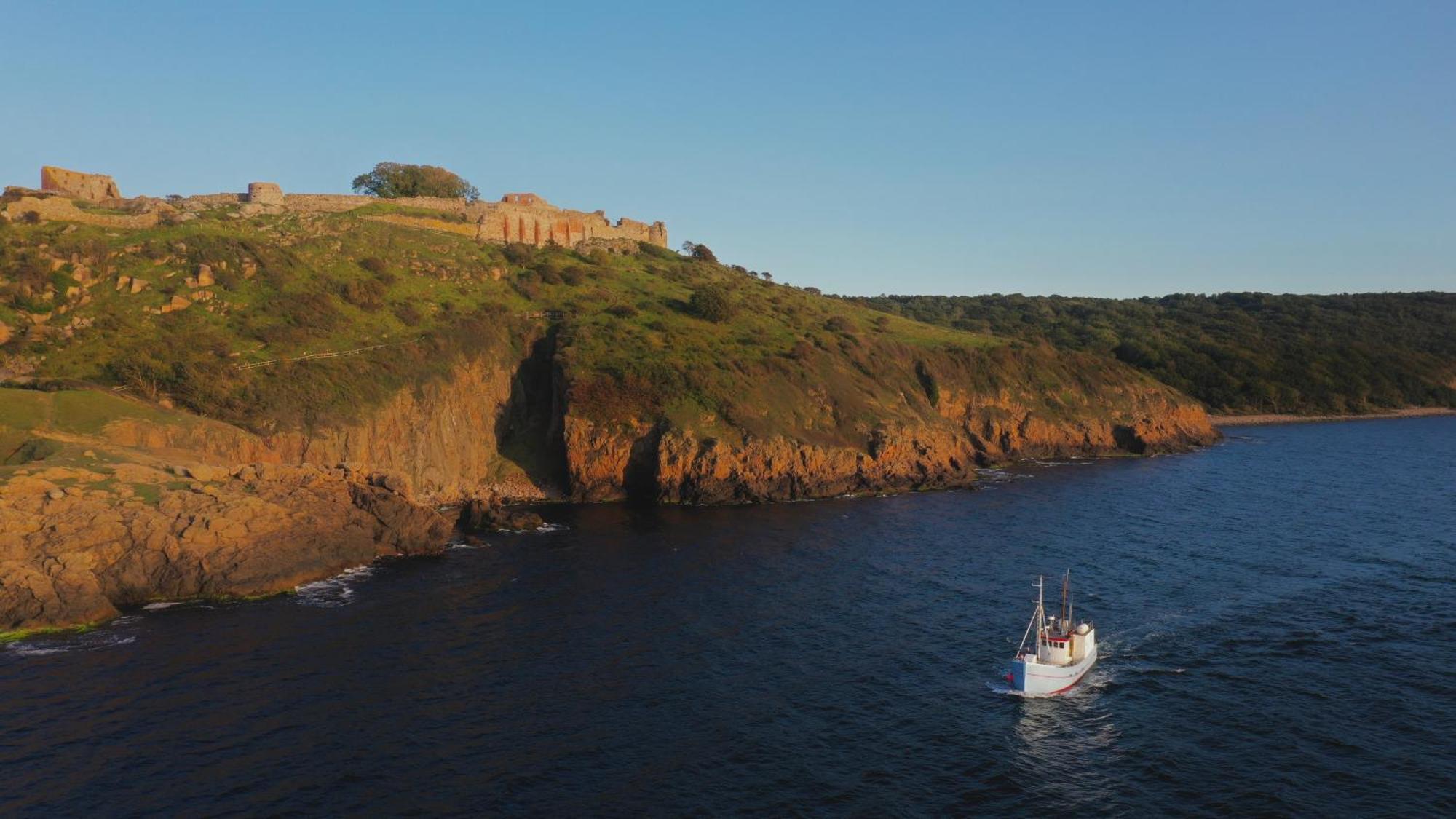 Varra Water - Unique Boat Accomodation - Bornholm - Fjaelstavn Nexo Exterior photo